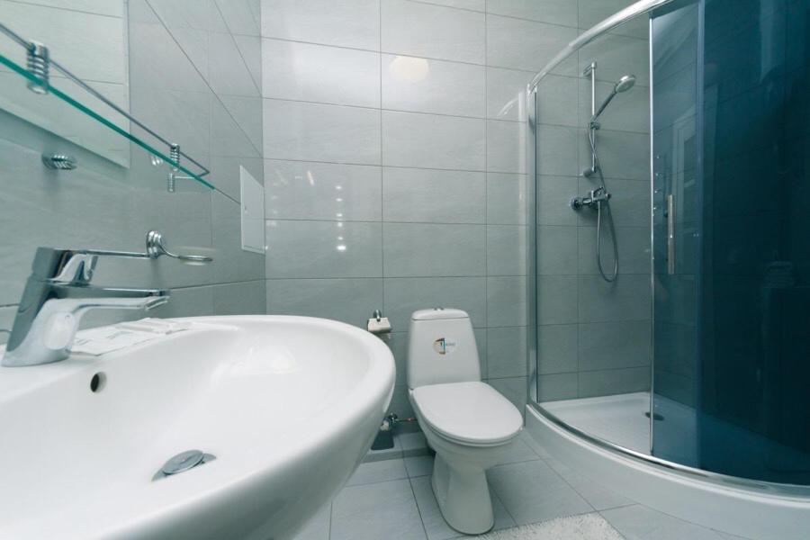 Драгоманова 38А 2Й Поверх Apartment Kyiv Exterior photo